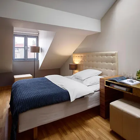 Hotel The Icon 4*