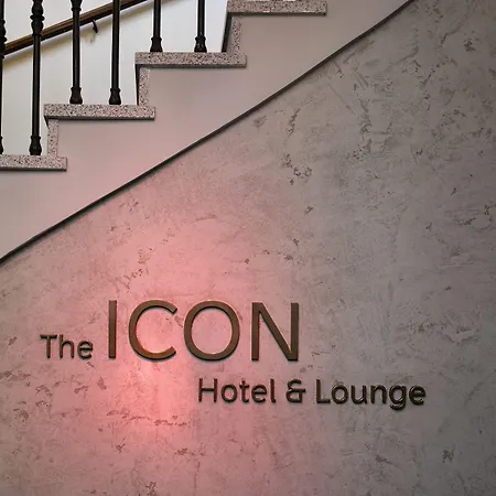 The Icon 4*